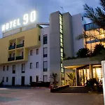 90 Hotel