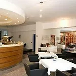 90 Hotel